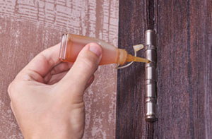 Fixing Squeaky Doors Fixing Squeaky Doors in Dagenham